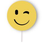 EMOJI SELFIE PAI PAI – YELLOW HAND FANS WITH 4 EMOJIS & WOODEN HANDLES - Image 3