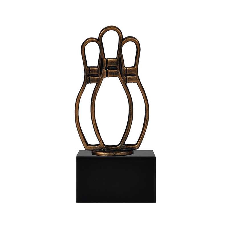 BEL576A.jpg BOWLING TROPHY AWARD 17.5CM - Image 1