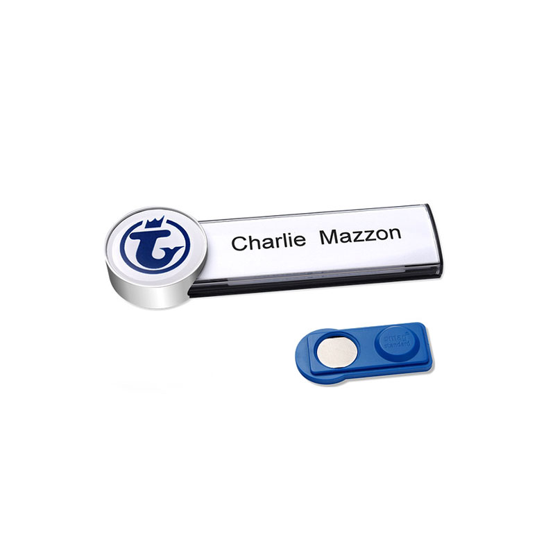 ADOCMA6602 AMIGO ROUND SILVER NAME BADGE - Image 1