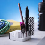 SMARTPHONE/TABLET LIGHTING HOLDER - Image 7