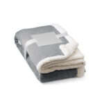 POLAR BLANKET WITH ZIP CLOSURE - Image 9